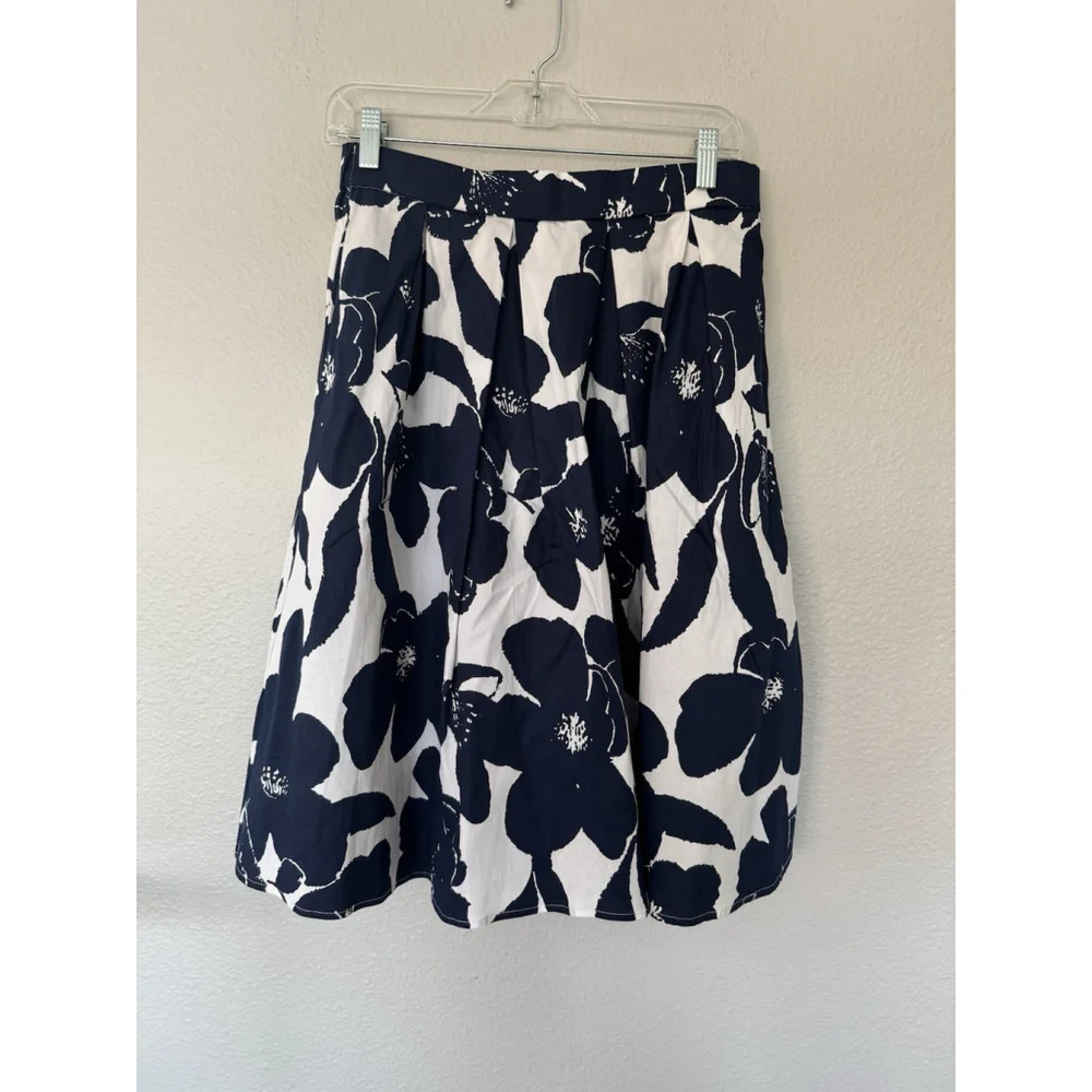 Women’s Floral Blue-White A Line Skirt Zipper Closure Pockets Elastic Waist - Picture 2 of 14